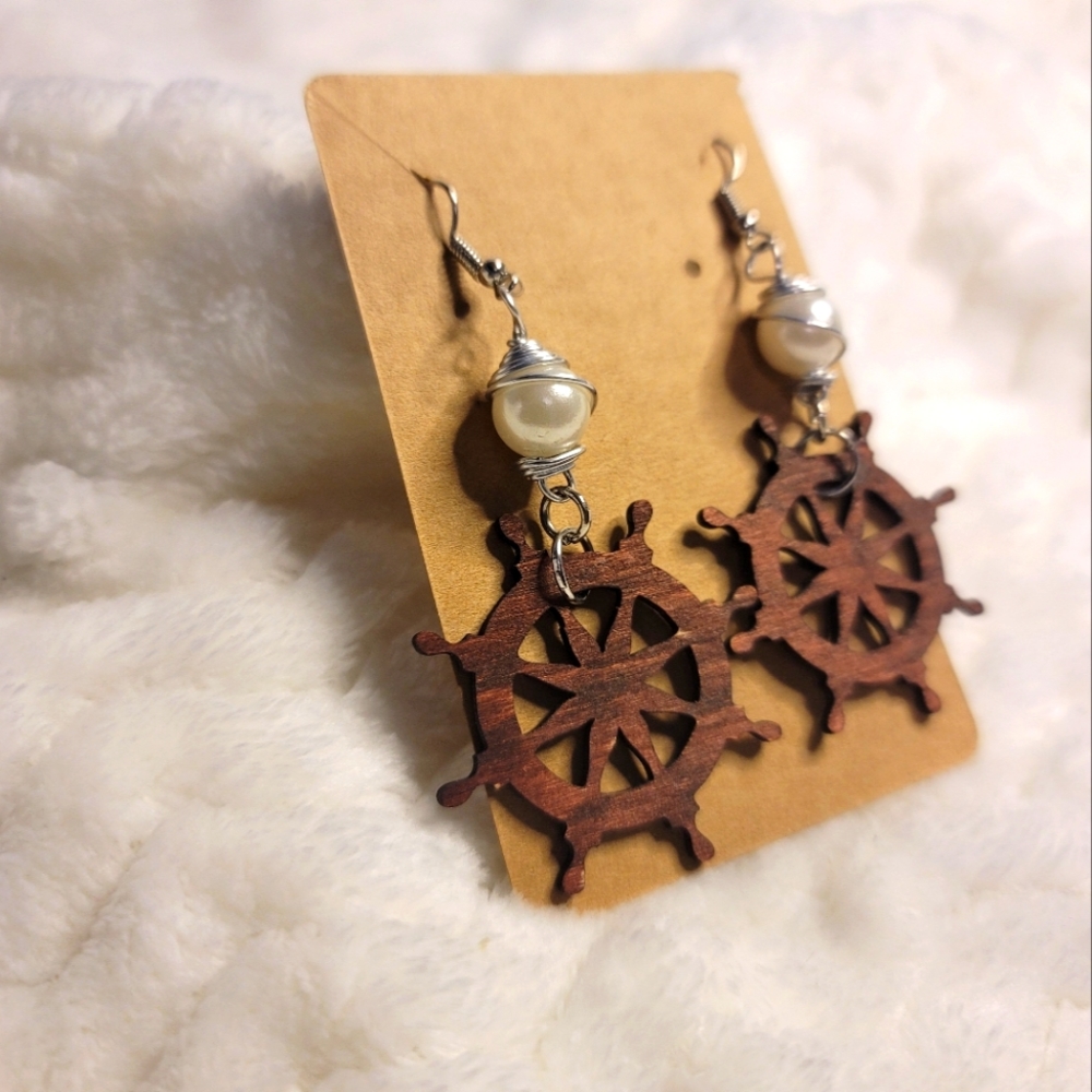 Nautical Coastal Beaded Wooden Statement Earrings. Aretes Estilo Nautico